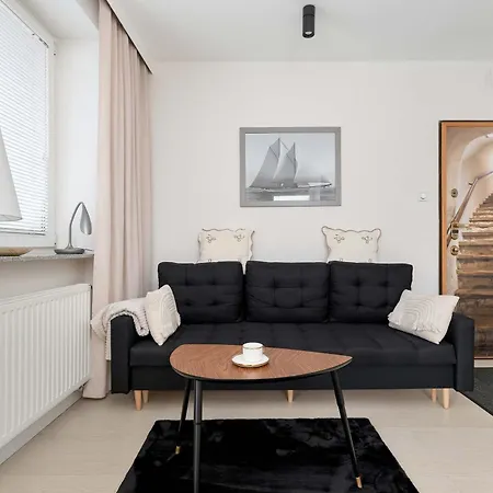 Elegant One Bedroom With Underground Parking By Renters Gdynia