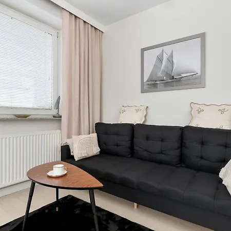 Elegant One Bedroom With Underground Parking By Renters