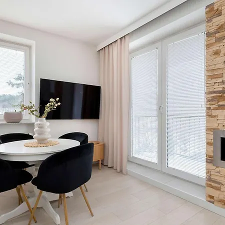 Elegant One Bedroom With Underground Parking By Renters Апартаменты