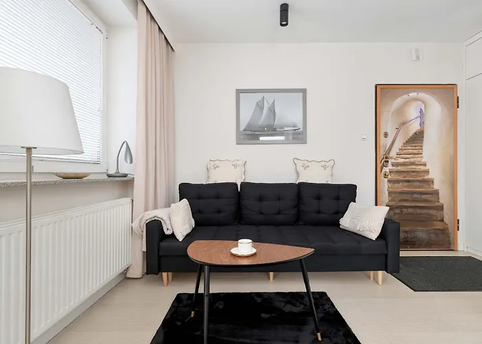 Elegant One Bedroom With Underground Parking By Renters Гдыня