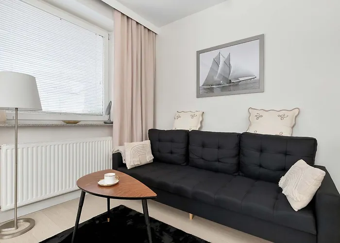 Elegant One Bedroom With Underground Parking By Renters