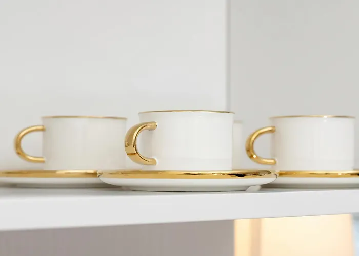 Elegant One Bedroom With Underground Parking By Renters Апартаменты